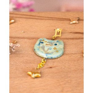 marbled blue star-patterned cat – earring