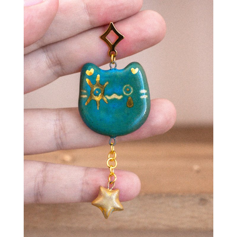 peacock blue starry cat - earring