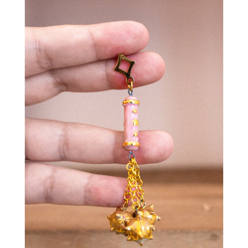 pink and gold fléau - earring