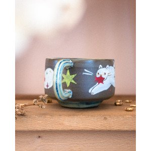 Star-stealing angel cat – mug