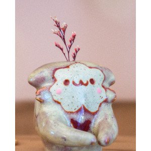 red and cream Soliflore Cat – Dice Holder